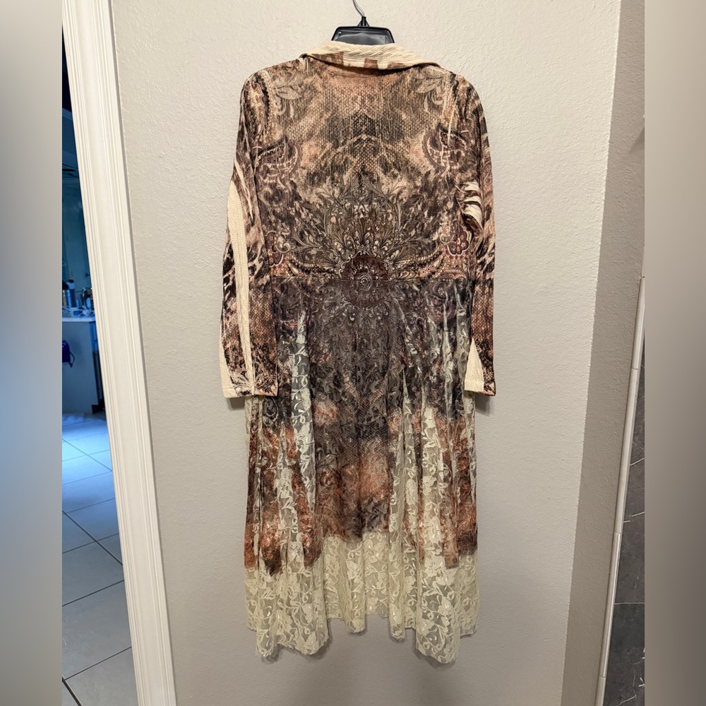 Origami by Vivian Elegant Long Sleeve Crochet and Lace Sweater - Picture 2 of 5